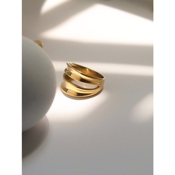 NEW 18K Gold Plated Double Layer Curve Ring - Picture 8 of 8